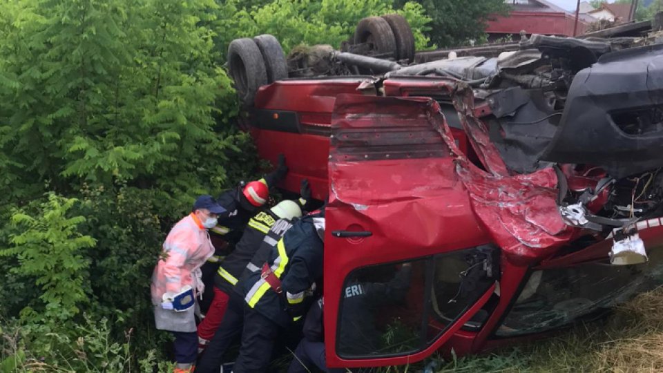 Două autovehicule s-au ciocnit pe autostrada A1 Deva - Sibiu 