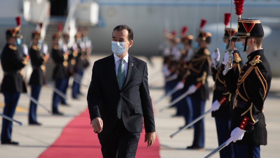 Premierul Ludovic Orban se află într-o vizită de două zile la Paris