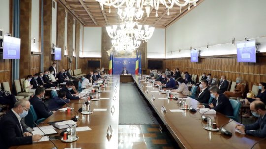 Guvernul a discutat despre sporul salarial pt cei care lucrează pe salvare