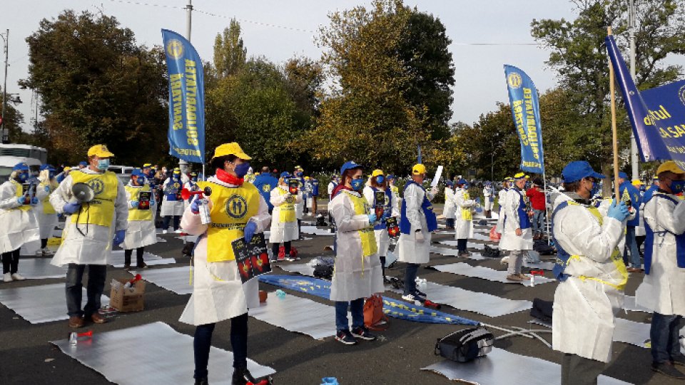 Reprezentanții Federaţiei Solidaritatea Sanitară, protest la guvern