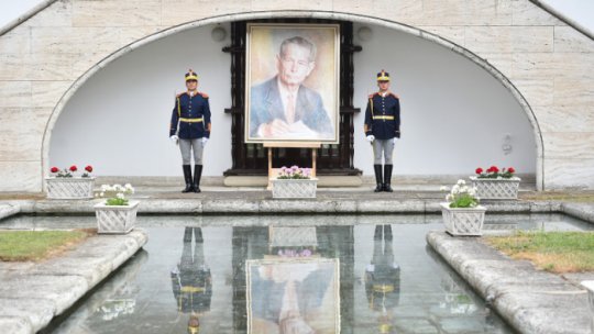 Video: Trei ani de la moartea Regelui Mihai. Slujbă de pomenire la Săvârșin