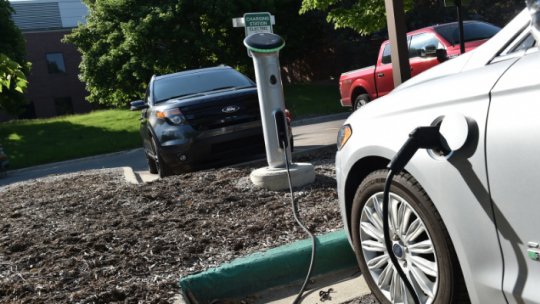 Staţii de reîncărcare a vehiculelor electrice