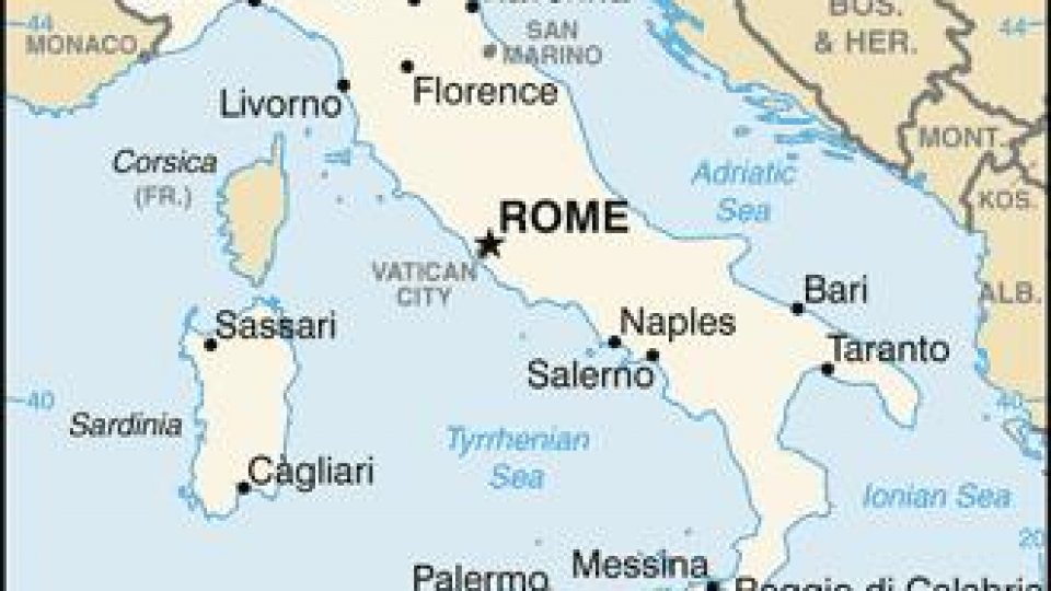 Studenţi români din Italia nu se întorc în ţară ca să nu piardă bursele