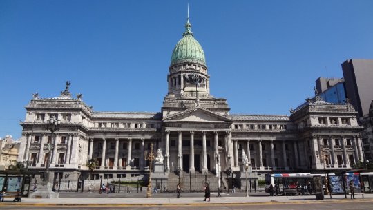Argentina e prima țară din America Latină care instituie carantină