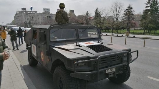 Efective ale armatei au ieșit pe străzi