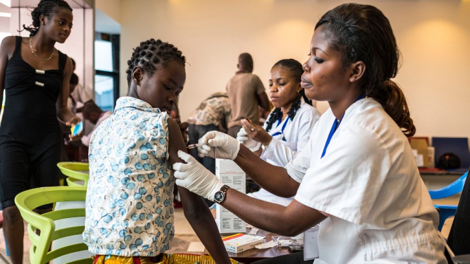 Pandemia generează perturbări în asigurarea vaccinurilor pentru alte boli