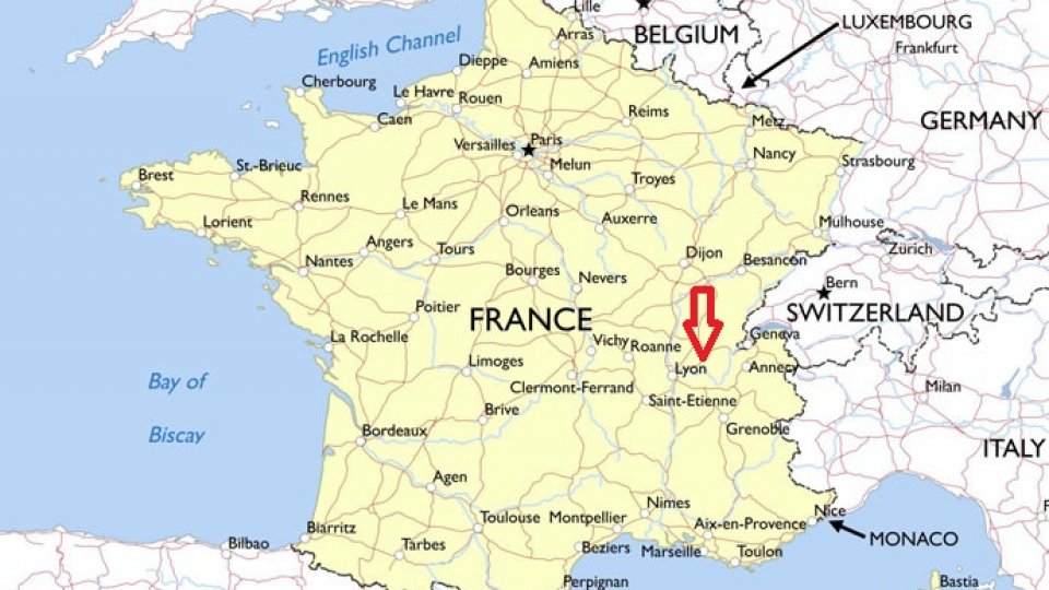 Franța:Două persoane ucise şi alte opt rănite, în urma unui atac cu cuțitul