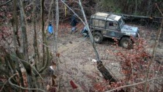 "Turiștii off-road distrug zone din Parcul Naţional Ch. Bicazului-Hăşmaş"