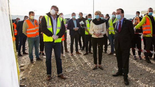 L. Orban, R. Turcan și L. Bode, vizită la șantierul lotului 1 Sibiu-Boița