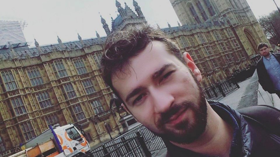 M. Britanie: Tânăr din Alba Iulia, felicitat ptr. ajutorul dat vârstnicilor