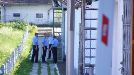 Doi poliţişti de penitenciare din ANP, confirmați cu noul coronavirus