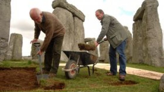Oamenii de știință rezolvă misterul originii megaliţilor din Stonehenge