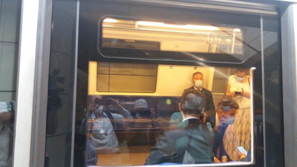 Ceremonie de inaugurare a metroului din Drumul Taberei