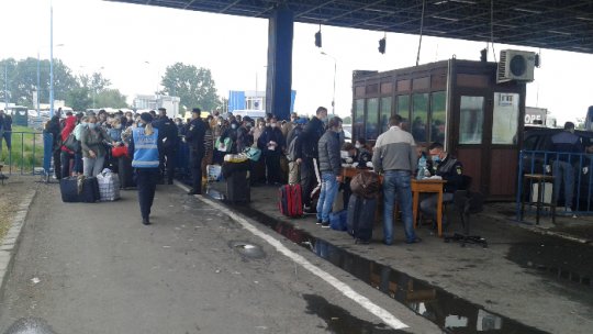 More than 87.000 people passed through border checkpoints