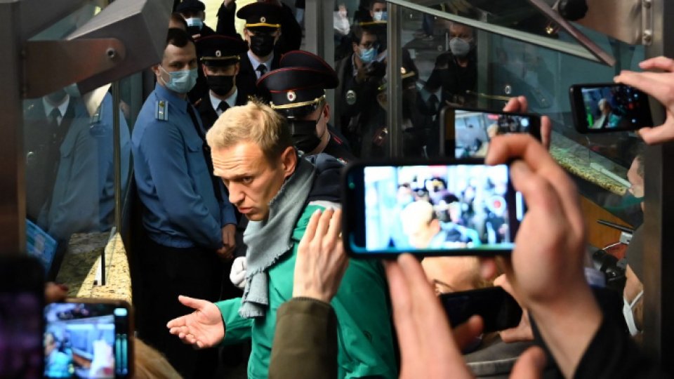 Rusia: Sute de arestări la mitingurile de susţinere a lui Alexei Navalnîi