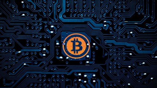 Moneda virtuală Bitcoin în creştere în primul weekend din 2021