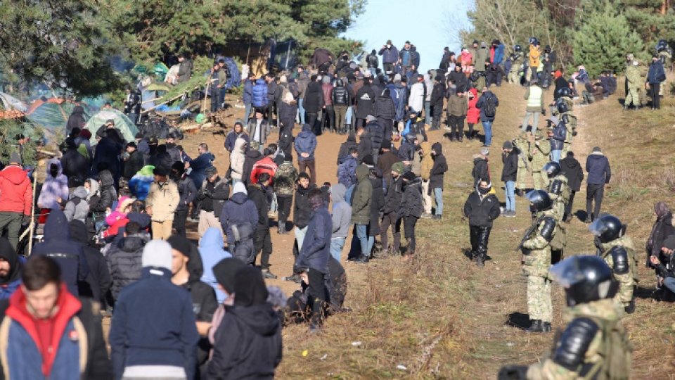 Rusia și UE se învinuiesc reciproc pentru criza migranţilor în Belarus
