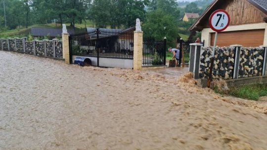Localități din mai multe județe sunt afectate de inundații