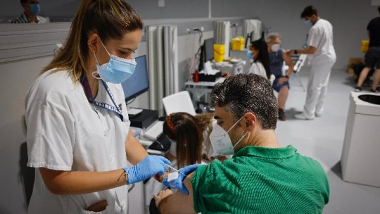 Aproape 50.000 de noi cazuri cu noul coronavirus în Spania