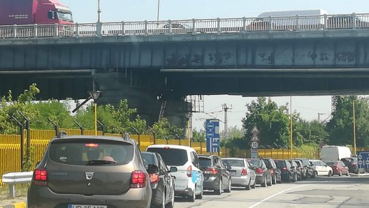 Restricţiile de la podurile dunărene Feteşti şi Cernavodă, prelungite