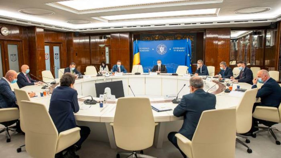 Guvernul va aloca fonduri pentru plata restanţelor la energia termică