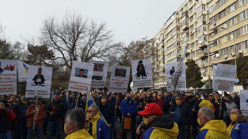Protest al sindicaliştilor de la Metrou la Ministerul Transporturilor