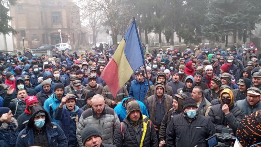 Protestele din Valea Jiului se extind și în Petroșani, la sediul CEH