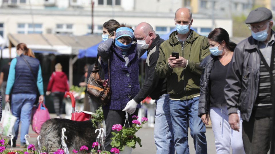 Al treilea val al pandemiei se observă clar din monitorizarea datelor