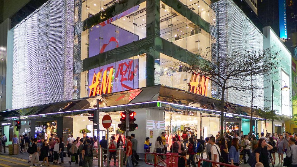 Guvernul chinez îşi confirmă susţinerea pentru boicotarea produselor H&M