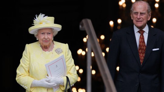 Prinţii William şi Harry au adus omagiul bunicului lor, ducele de Edinburgh