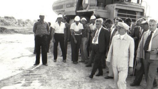 Avionul prezidenţial al lui Nicolae Ceauşescu, scos la licitaţie