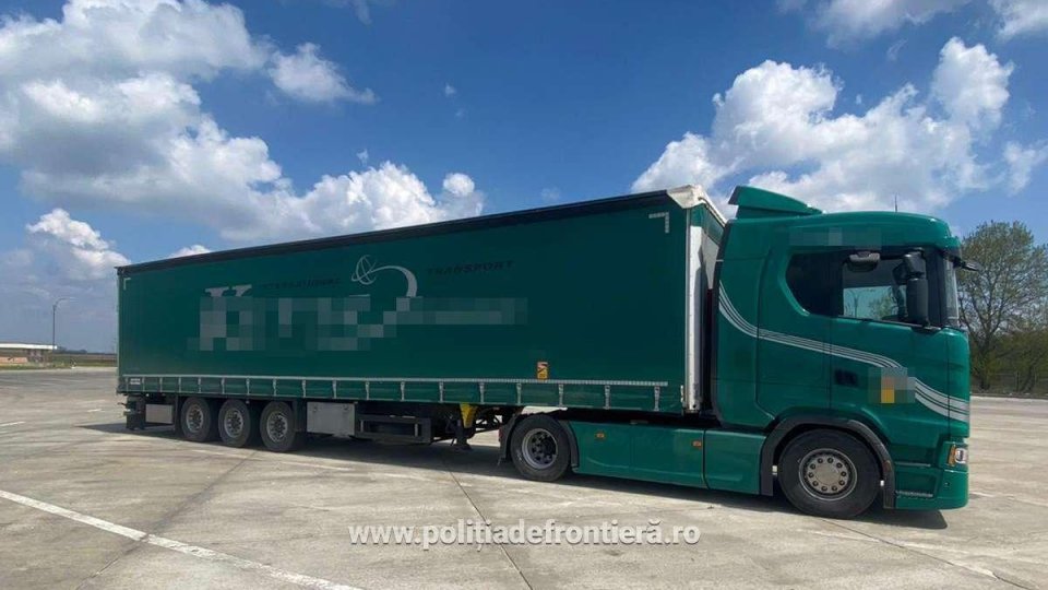 Un nou transport ilegal de deșeuri. 34 de tone, oprite în Vama Giurgiu