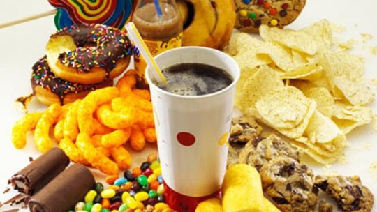 Dieta occidentală, asociată de-a lungul timpului, cu numeroase afecţiuni