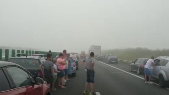 Circulaţie îngreunată pe drumurile către mare, în urma accidentelor în lanţ