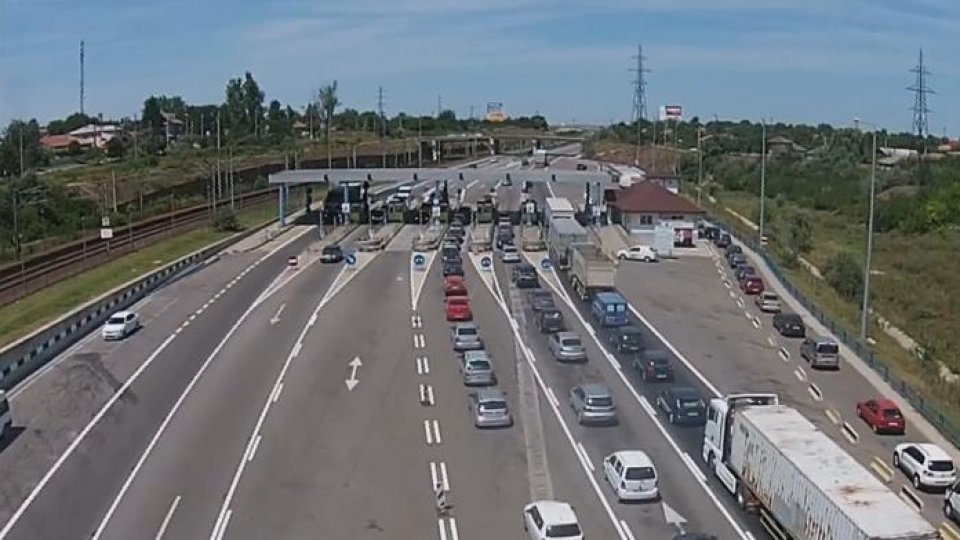 Cinci din cele 10 panouri electronice de informare de pe A2 nu funcționează