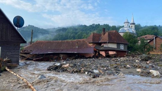 Județul Alba: Case inundate și drumuri distruse în urma ploilor abundente