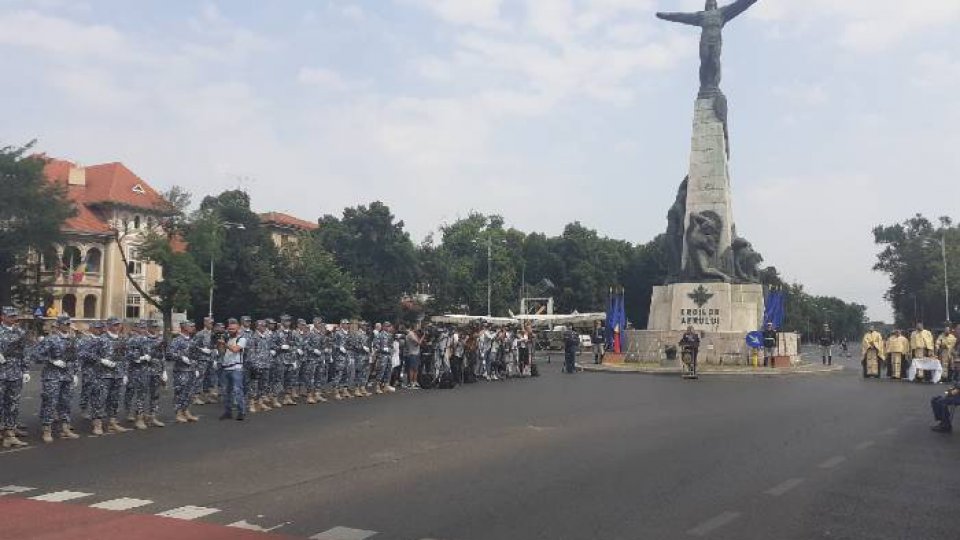 Forţele Aeriene Române, omagiate de Ziua Aviaţiei
