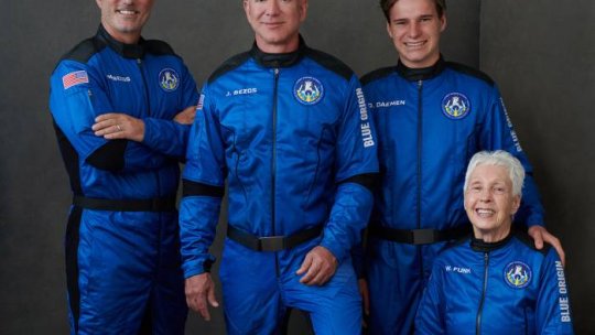 Miliardarul american Jeff Bezos a călătorit în spațiu