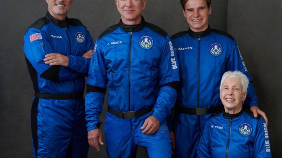 Miliardarul american Jeff Bezos a călătorit în spațiu