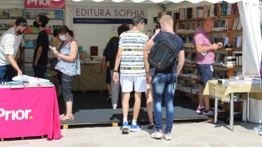 A început Târgul de Carte Gaudeamus Radio România, la Oradea