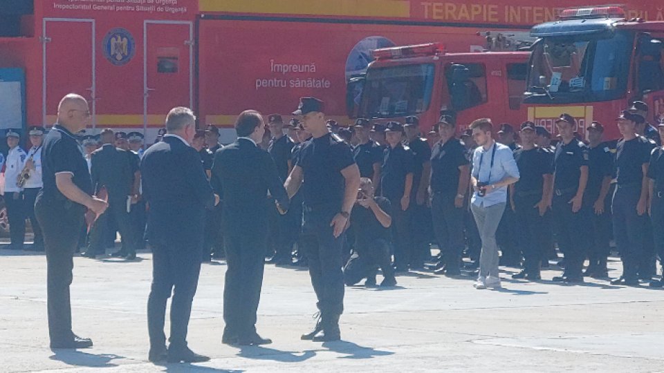 Pompierii români care au luptat cu incendiile din Grecia, avansați în grad
