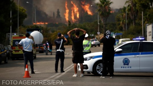 Alertă la Atena, în Grecia, din cauza unui incendiu uriaș 