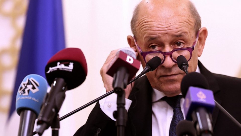 Franţa acuză Australia de trădare