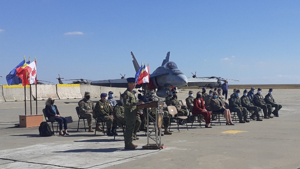 Un detașament canadian şi-a început misiunea de Poliţie Aeriană în România