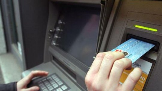 Peste 30% dintre români nu au conturi bancare  