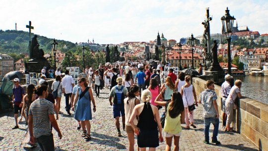 Liderii a 44 de state de pe continentul european, reuniți la Praga