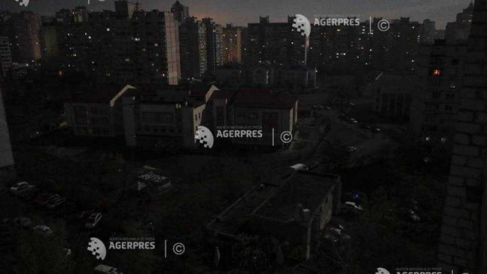 Aproape jumătate din infrastructurile energetice ale Ucrainei sunt scoase din funcţiune