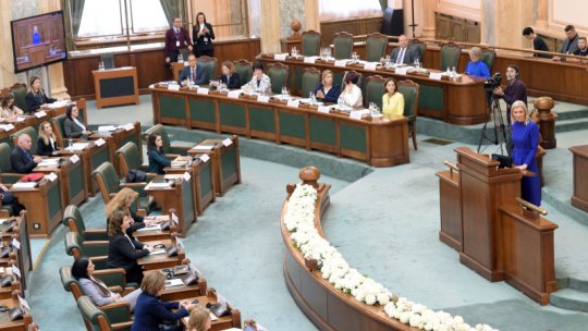 Femeile aduc în politică „mai mult discernământ și echilibru”