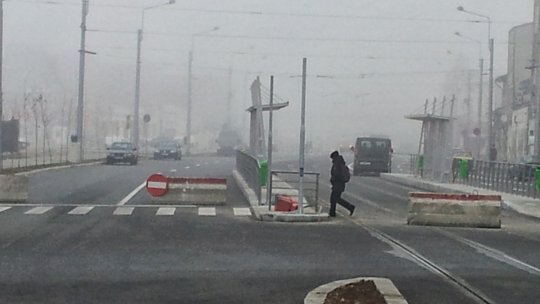 Vizibilitate redusă din cauza ceții, în nouă județe din țară