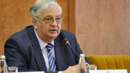 "Populația trebuie anunțată că vin zile grele", consideră profesor universitar doctor Mircea Coșea